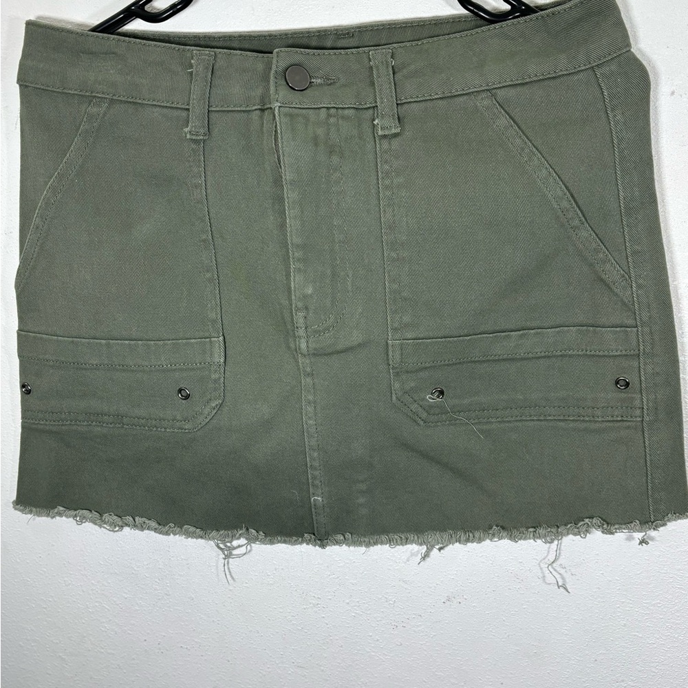 No Boundaries Juniors Plus Size Mini Skirt with Frayed Hem